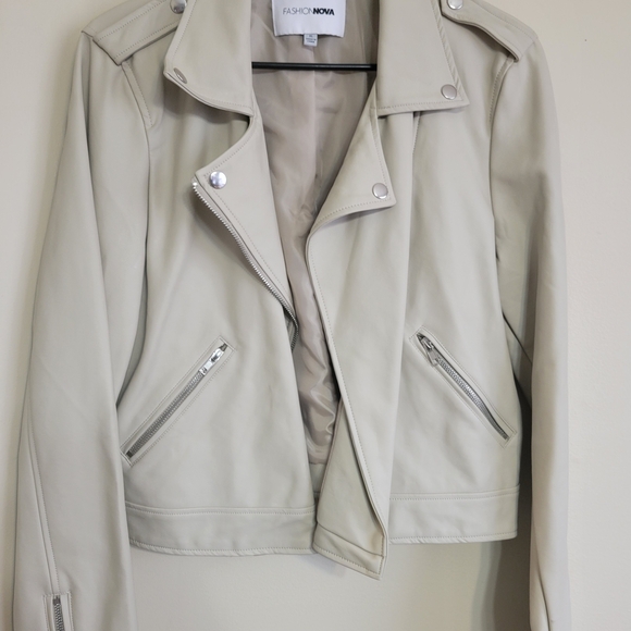 Fashion Nova Cream Women's Jacket - Picture 2 of 4